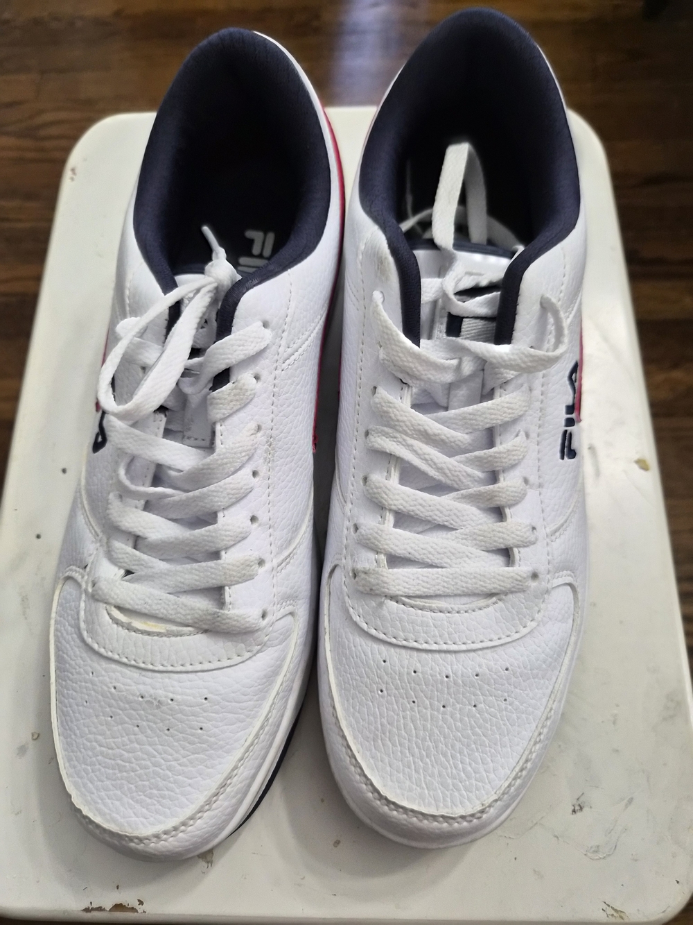 FILA Men’s White Low-Top Leather Sneakers